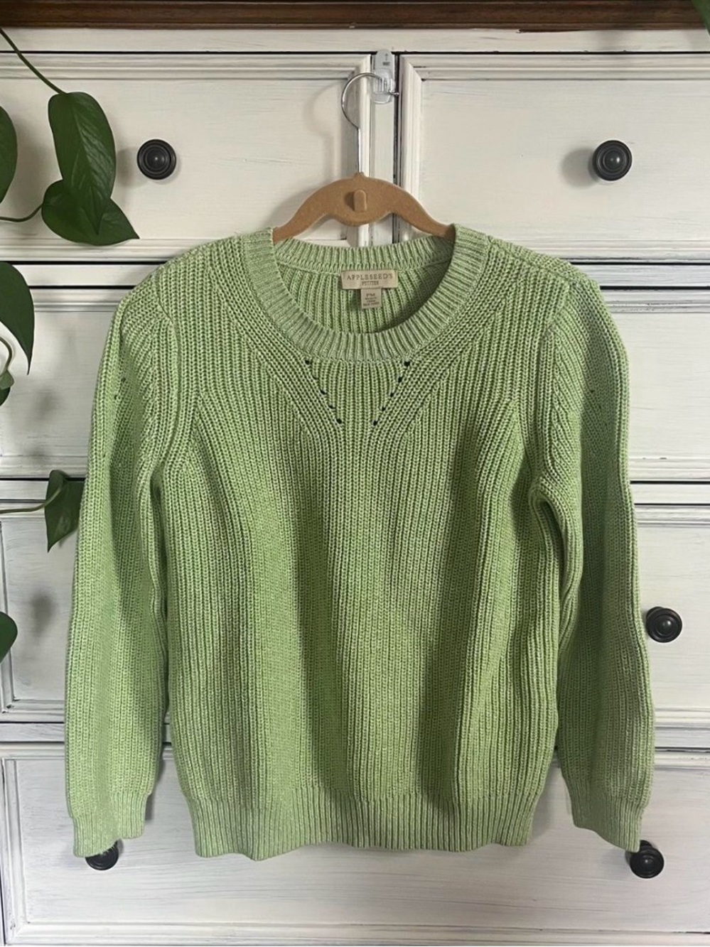 Appleseed's Light Green Women's Crewneck Sweater classic 90s sweater vintage